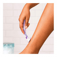 Manual shaving razor Confortglide Gillette Venus